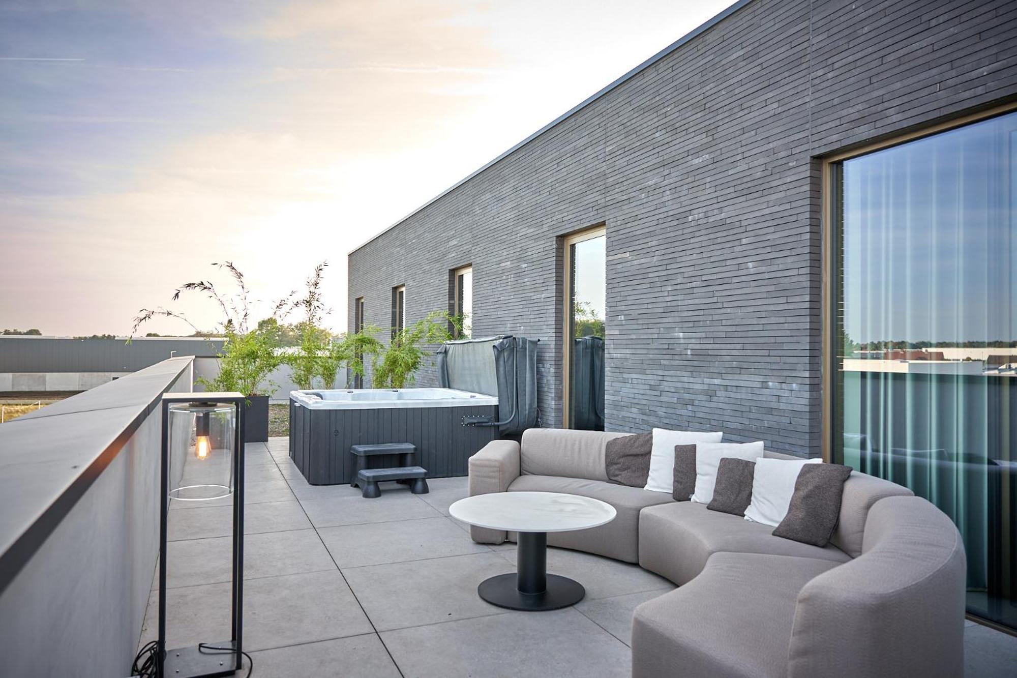 Kaoz Highstreet The Luxury Loft Apartment Hoogstraten Exterior photo